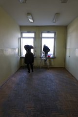 Mieszkańcy Wielgiego i Dymku (gmina Ostrówek) szykują byłą szkołę dla uchodźców