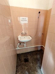 Mieszkańcy Wielgiego i Dymku (gmina Ostrówek) szykują byłą szkołę dla uchodźców