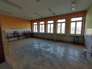 Mieszkańcy Wielgiego i Dymku (gmina Ostrówek) szykują byłą szkołę dla uchodźców