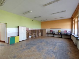 Mieszkańcy Wielgiego i Dymku (gmina Ostrówek) szykują byłą szkołę dla uchodźców
