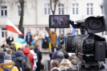 Świat musi to zobaczyć! Tysiące wieluńskiej młodzieży mówi: Nigdy więcej wojny!