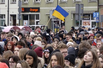 Świat musi to zobaczyć! Tysiące wieluńskiej młodzieży mówi: Nigdy więcej wojny!