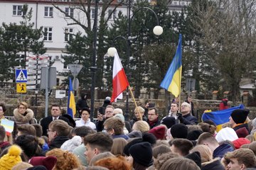 Świat musi to zobaczyć! Tysiące wieluńskiej młodzieży mówi: Nigdy więcej wojny!