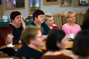 „Piękną być!”, czyli Dzień Kobiet w Domu Kultury w Ożarowie