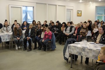 Ponad 230 uchodźców w gminie Pątnów, wśród nich ponad 130 dzieci. Sprawdzamy, co jest teraz najbardziej potrzebne
