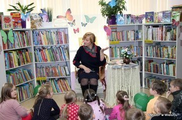 Światowy Dzień Poezji i spotkanie z poetką w wieluńskiej bibliotece