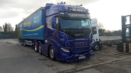 Polonia w Irlandii wspiera uchodźców ociekających przed wojną w Ukrainie