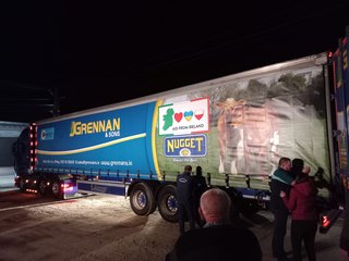 Transport z Irlandii już w gminie Pątnów – ogromny gest wsparcia od Polonii