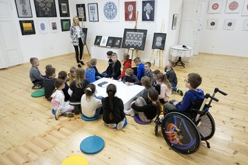 Podróże wycinanek w Muzeum w Praszce