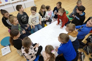 Podróże wycinanek w Muzeum w Praszce