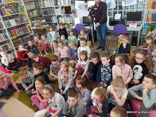 Kolejne spotkanie z cyklu „W służbie człowiekowi” w wieluńskiej książnicy