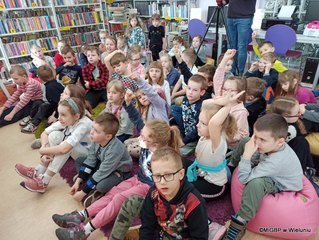 Kolejne spotkanie z cyklu „W służbie człowiekowi” w wieluńskiej książnicy