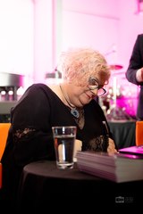 Elżbieta Kalińska, dyrektorka Wieluńskiego Domu Kultury zadebiutowała jako poetka