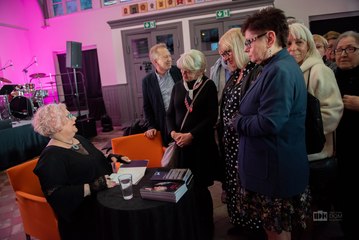 Elżbieta Kalińska, dyrektorka Wieluńskiego Domu Kultury zadebiutowała jako poetka