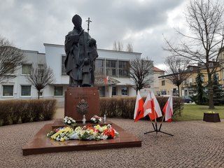 Wieluń obchody 82. rocznicy zbrodni katyńskiej