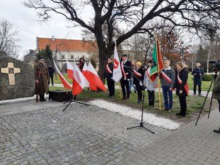 Wieluń obchody 82. rocznicy zbrodni katyńskiej