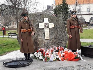 Wieluń obchody 82. rocznicy zbrodni katyńskiej