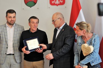 Władze francuskiego Estaires z pomocą dla uchodźców z Ukrainy przebywających na terenie Powiatu Wieluńskiego
