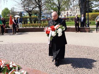 Wieluń: uczcili 231. rocznicę uchwalenia Konstytucji 3 Maja