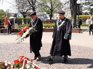 Wieluń: uczcili 231. rocznicę uchwalenia Konstytucji 3 Maja