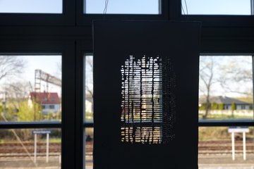 Niecodzienna wystawa na Dworcu Kulturalnym Wieluń – Dąbrowa