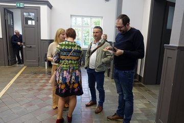 Niecodzienna wystawa na Dworcu Kulturalnym Wieluń – Dąbrowa
