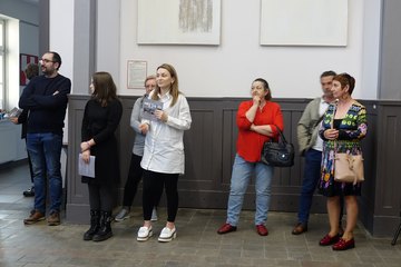 Niecodzienna wystawa na Dworcu Kulturalnym Wieluń – Dąbrowa