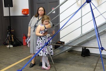 Niecodzienna wystawa na Dworcu Kulturalnym Wieluń – Dąbrowa