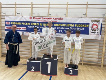 Medale wieluńskich karateków w Toruniu