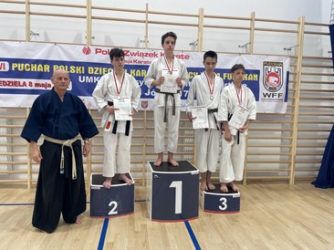 Medale wieluńskich karateków w Toruniu
