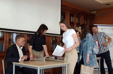 Uczniowie wieluńskiego „Długosza” jadą do Grecji