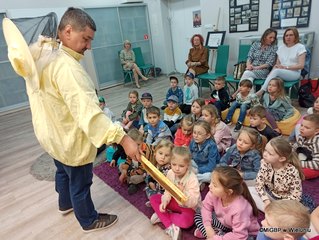 Wieluń: spotkanie z pszczelarzem w ramach cyklu „W służbie człowiekowi”