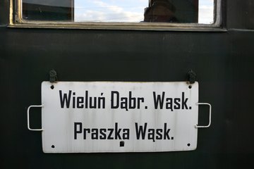 Noc Muzeów w Praszce: nowe wystawy i „ożywiona” ciuchcia