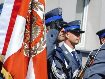 W Skomlinie odsłonięto tablicę dedykowaną wieloletniemu komendantowi śląskiej Policji