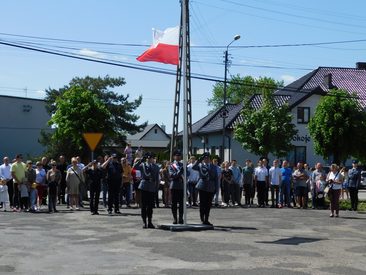 W Skomlinie odsłonięto tablicę dedykowaną wieloletniemu komendantowi śląskiej Policji