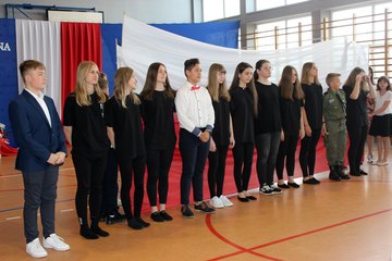 Ostrówek: rocznica nadania szkole podstawowej imienia rtm. Witolda Pileckiego
