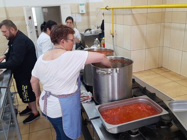 Polsko-ukraińskie gotowanie – ostatnie przygotowania przed jutrzejszym piknikiem