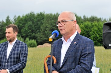 Przebudowana droga powiatowa nr 4529 Krzeczów – Emanuelina oficjalnie otwarta