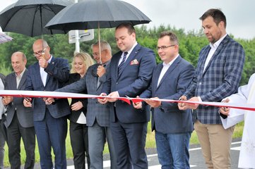 Przebudowana droga powiatowa nr 4529 Krzeczów – Emanuelina oficjalnie otwarta