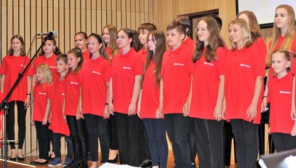 Chór Powiatowego Młodzieżowego Domu Kultury i Sportu w Wieluniu świętował 15-lecie swojej działalności