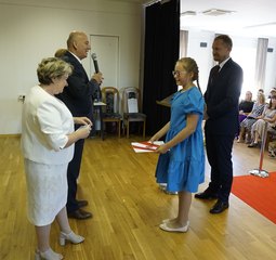Stypendium wójta gminy Czarnożyły trafiło w tym roku do 49 uczniów