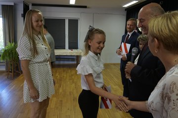 Stypendium wójta gminy Czarnożyły trafiło w tym roku do 49 uczniów