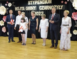 Stypendium wójta gminy Czarnożyły trafiło w tym roku do 49 uczniów