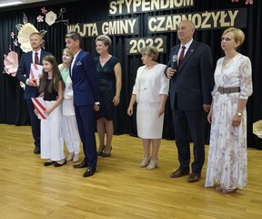 Stypendium wójta gminy Czarnożyły trafiło w tym roku do 49 uczniów