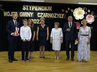 Stypendium wójta gminy Czarnożyły trafiło w tym roku do 49 uczniów