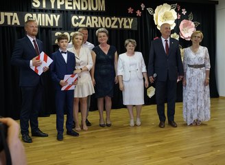 Stypendium wójta gminy Czarnożyły trafiło w tym roku do 49 uczniów
