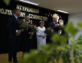 Stypendium wójta gminy Czarnożyły trafiło w tym roku do 49 uczniów