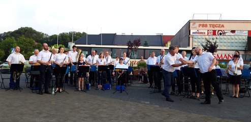 Koncert muzyki filmowej i rozrywkowej na placu Legionów w Wieluniu