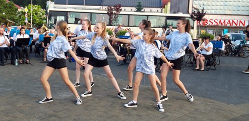 Koncert muzyki filmowej i rozrywkowej na placu Legionów w Wieluniu