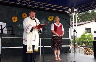 Piknik rodzinny połączony z otwarciem świetlicy wiejskiej w Toporowie